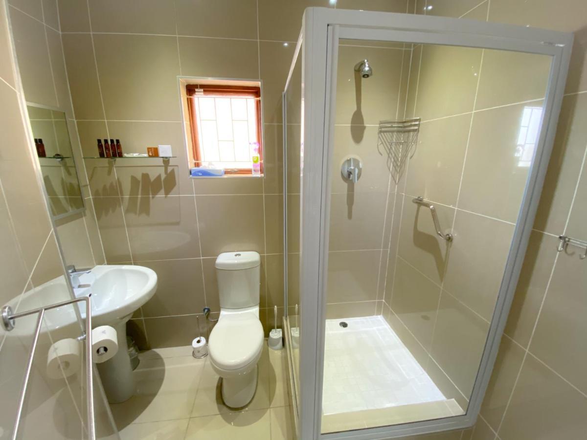 The Meritus Guest House Westville Esterno foto