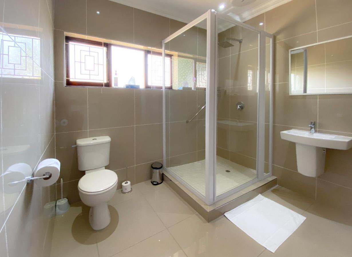 The Meritus Guest House Westville Esterno foto