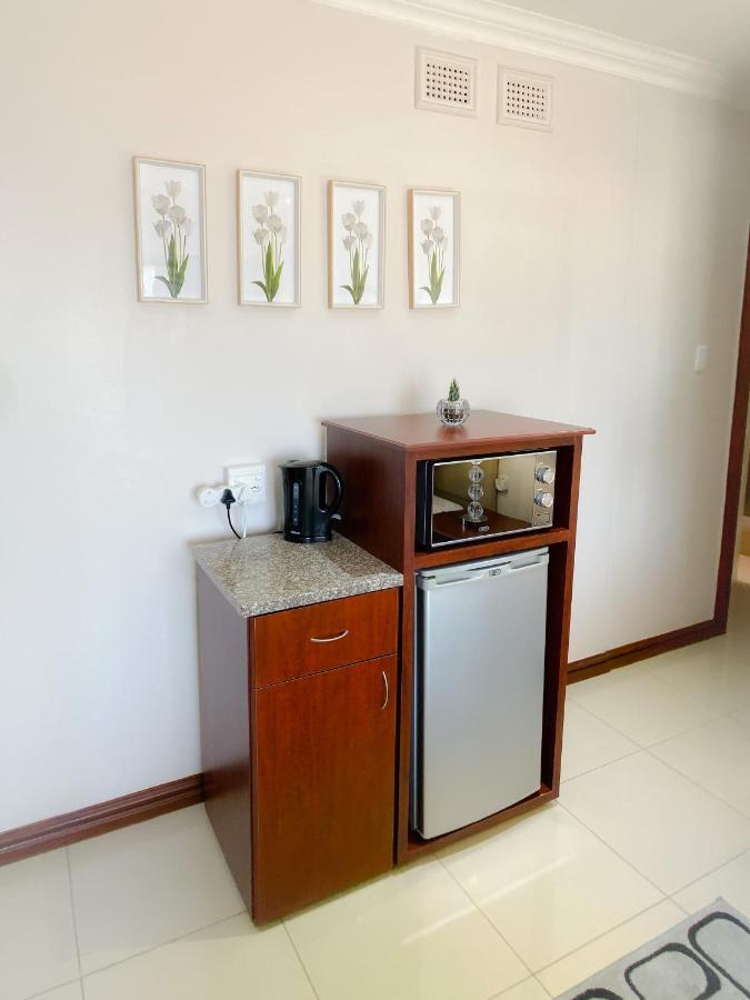 The Meritus Guest House Westville Esterno foto