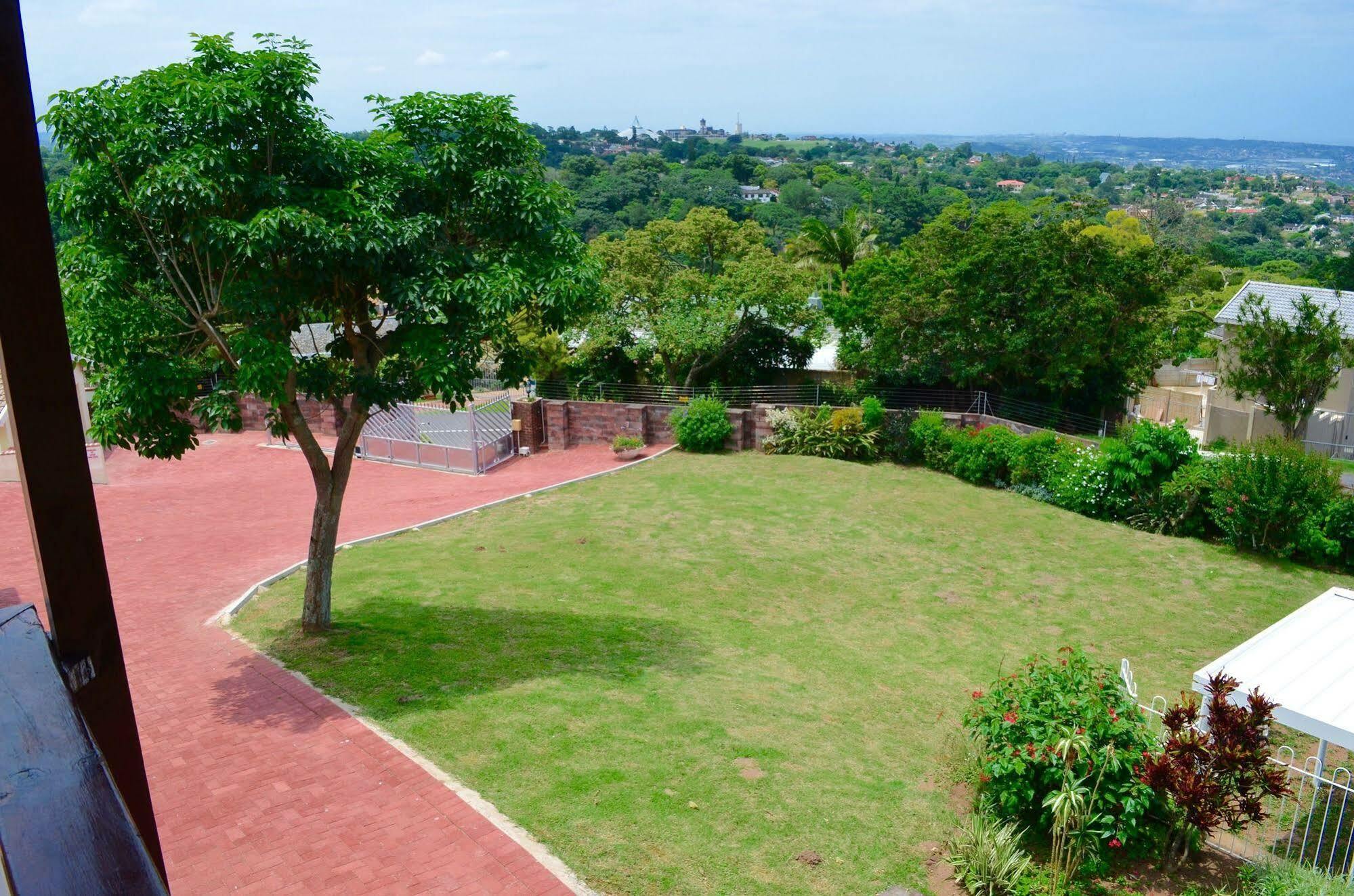 The Meritus Guest House Westville Esterno foto